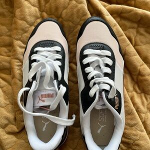 Brand new, never worn, Puma Black and Cream Sneakers Women’s size6 UK size 3.5